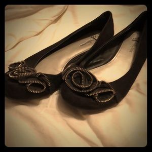 Zipper Black Flats